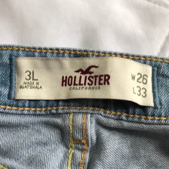 Light Wash Skinny Jeans - Picture 3 of 3